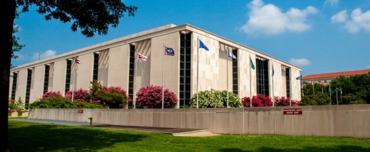 a smithsonian building in washington dc